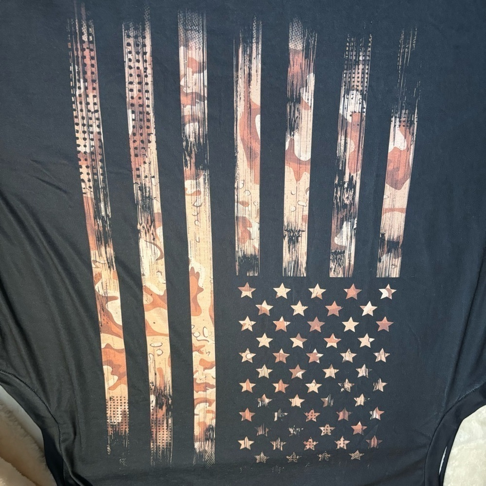 NEW Men’s Muscle Shirt XL Navy Blue American Flag Design Rugged Abstract Camo - Picture 5 of 10